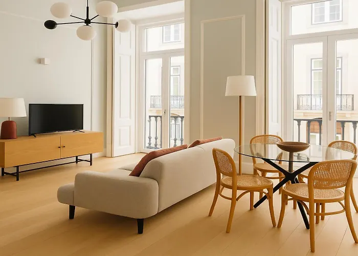 2 Bed Flat With Balcony In *